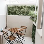 Bed & Breakfast Mediterranea Sea House
