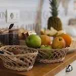 Bed & Breakfast Mediterranea Sea House