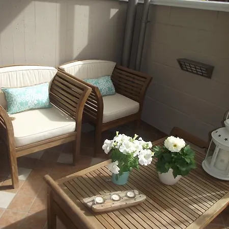 Mediterranea Sea House Couette-café 3*