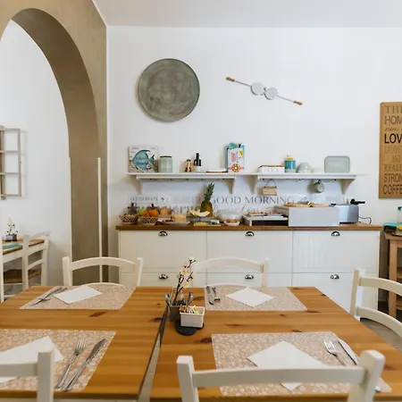 Mediterranea Sea House 4*