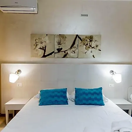 Mediterranea Sea House Bed & Breakfast 4*
