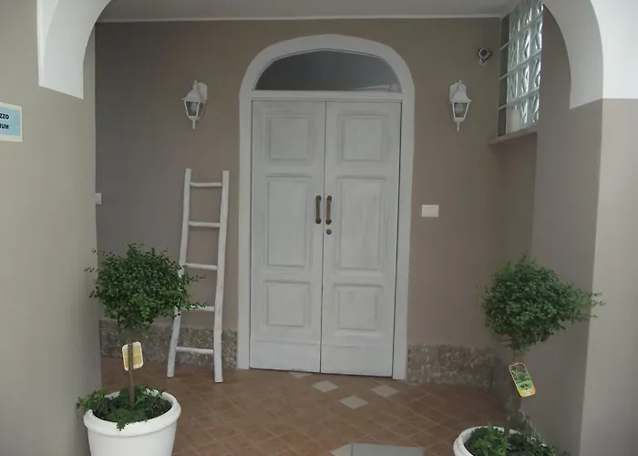 Mediterranea Sea House 4*